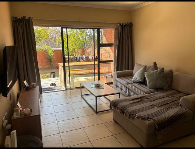 2 BEDROOM CLUSTER RENTED IN NORTHWOLD